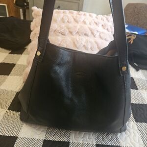 Elegant Black Leather Shoulder Bag